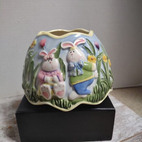 Home Interior Ceramic Candle Shade Bunnies 3-D. C4 - Picture 3 of 4